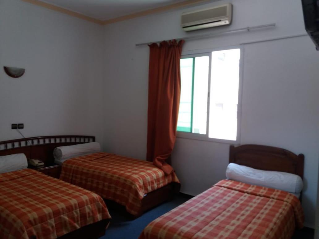 Hotel Choumis Haj Messaoud Larache Kültér fotó