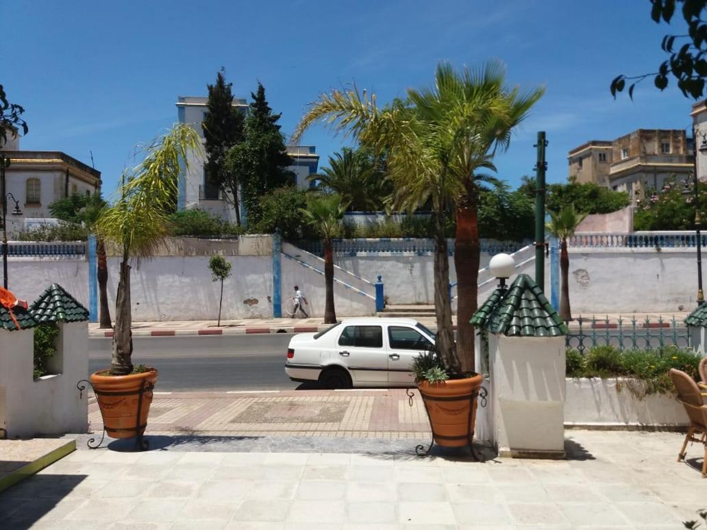 Hotel Choumis Haj Messaoud Larache Kültér fotó