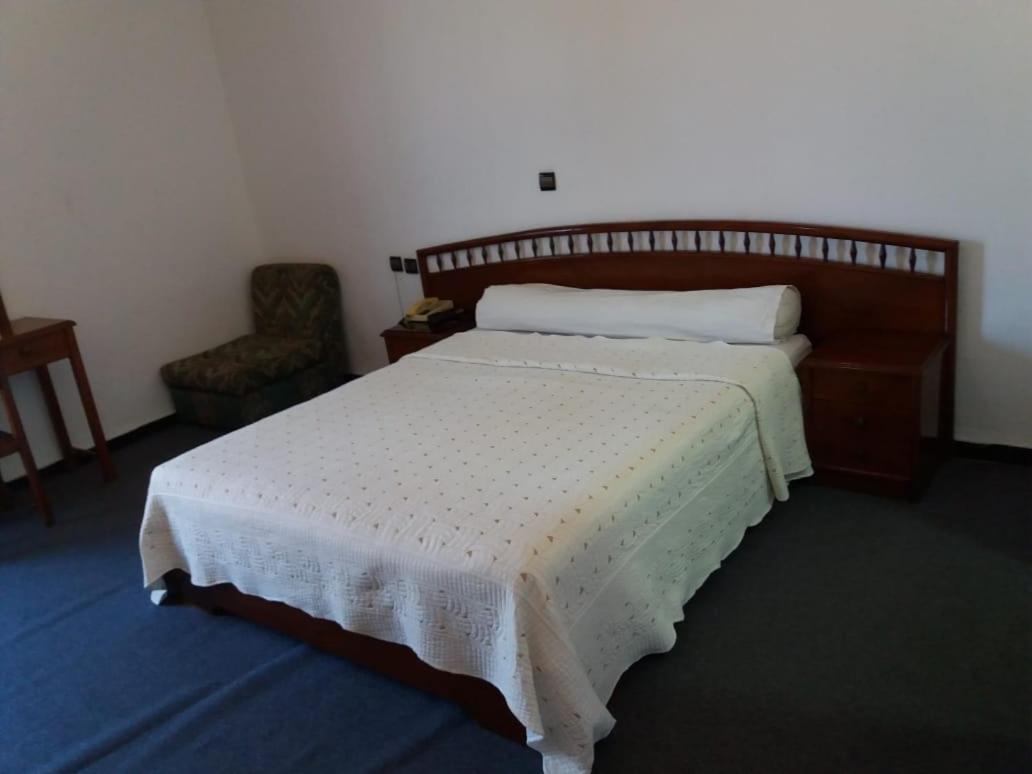 Hotel Choumis Haj Messaoud Larache Kültér fotó